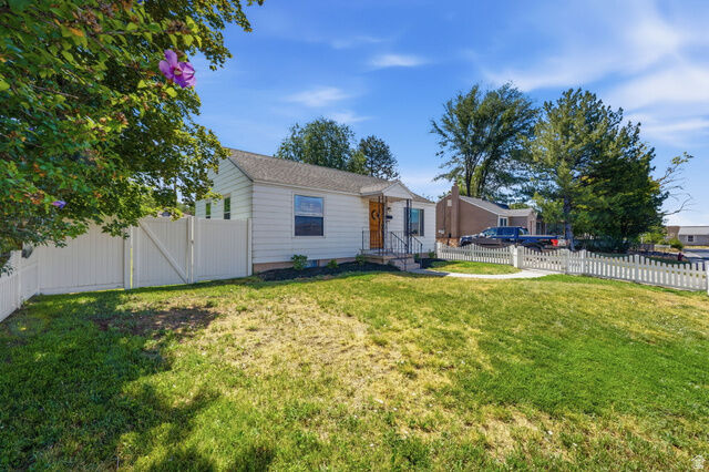 Property Photo: 65 S Roosevelt Ave UT 84003