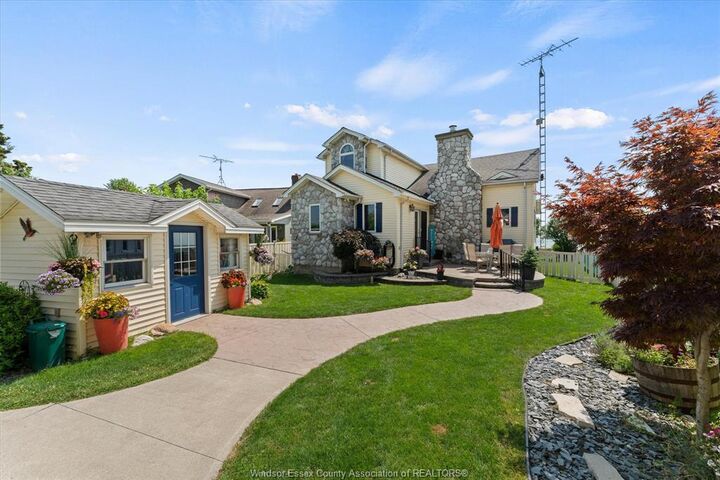 Property Photo: 433 Lake Crest Court ON N0R 1G0