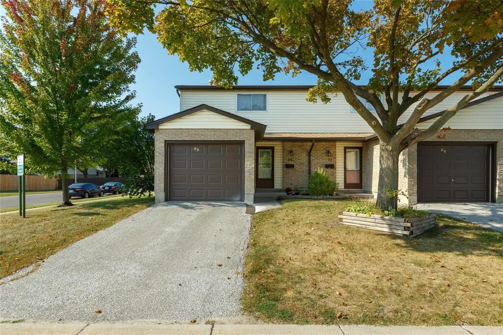 Property Photo: 215 Trudeau Drive 69 ON N7S 4T5