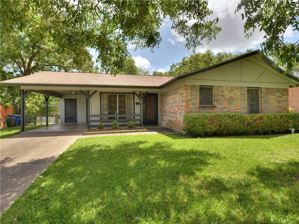 Property Photo: 8511 Burrell Drive TX 78757