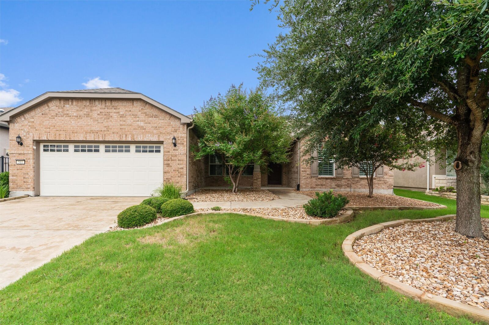 Property Photo:  511 Davis Mountain Circle  TX 78633 