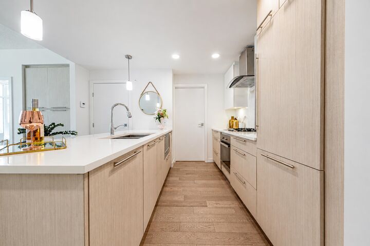 Property Photo:  4963 Cambie Street 304  BC V5Z 0H5 