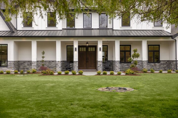 Property Photo: 606 202 Street 1 BC V2Z 1V7
