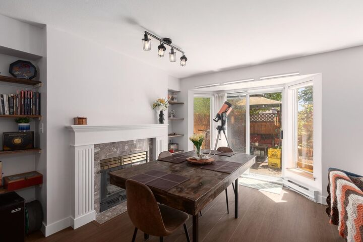 Property Photo:  1215 Brunette Avenue 1  BC V3K 6W2 