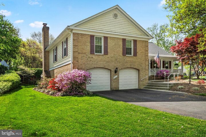 Property Photo: 9021 Parliament Drive VA 22015