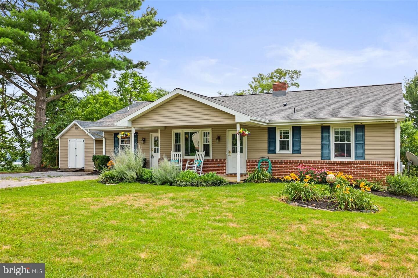 Property Photo: 1562 Ridge Road PA 17022