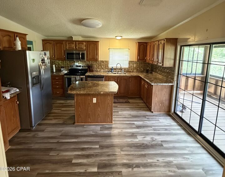 Property Photo: 8306 Highway 2301 FL 32466