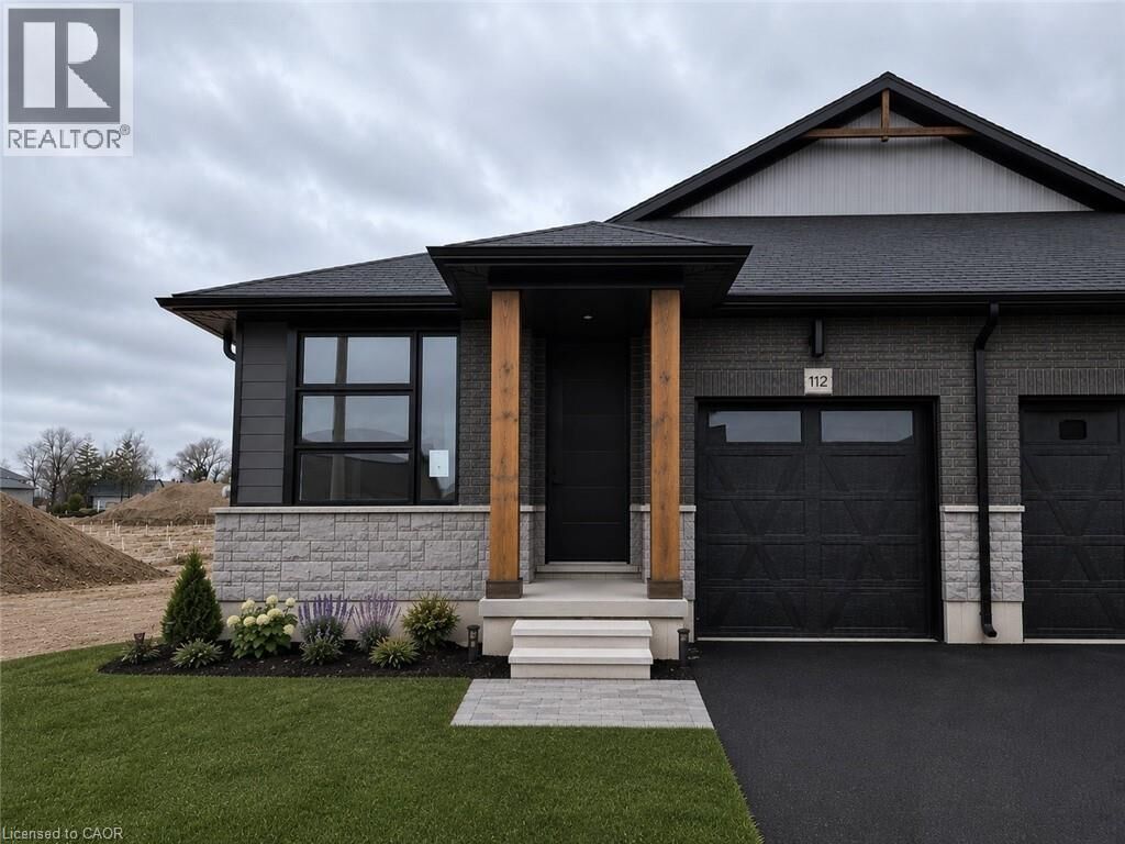 Property Photo:  112 Thackeray Way  ON N0G 1Z0 
