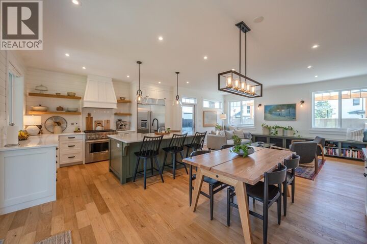Property Photo: 876 Johnson Street BC V0H 1Z9