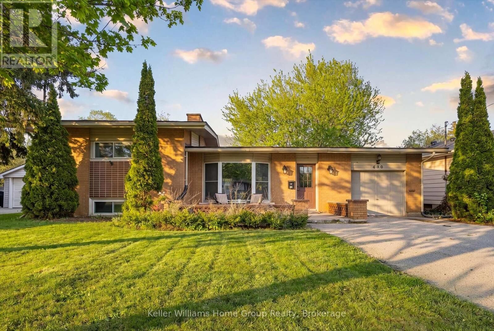 Property Photo: 490 Garafraxa Street East ON N1M 1E5