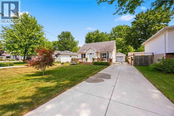 Property Photo: 2054 Gladys Street ON N0N 1E0