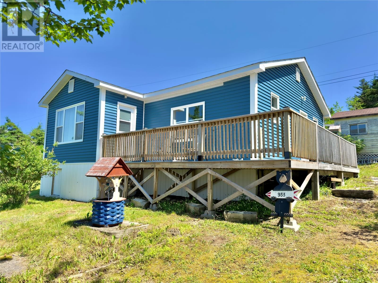 Property Photo: 953 Smith Sound Road NL A5A 3A2