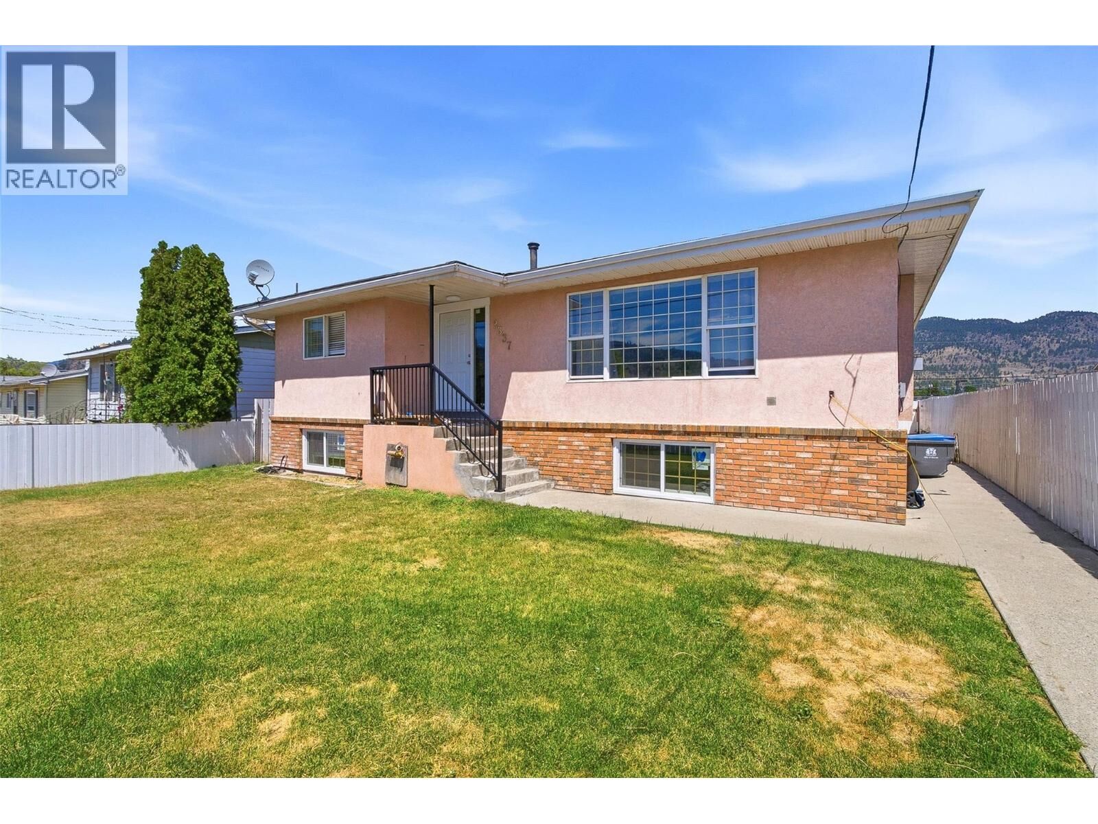 Property Photo: 2337 Coutlee Avenue BC V1K 1B8