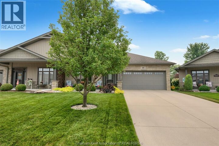 Property Photo: 48 Veranda Court ON N7L 0B4