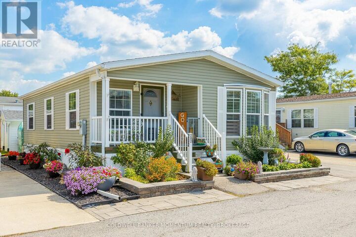3033 Townline Road 202 — photo 1