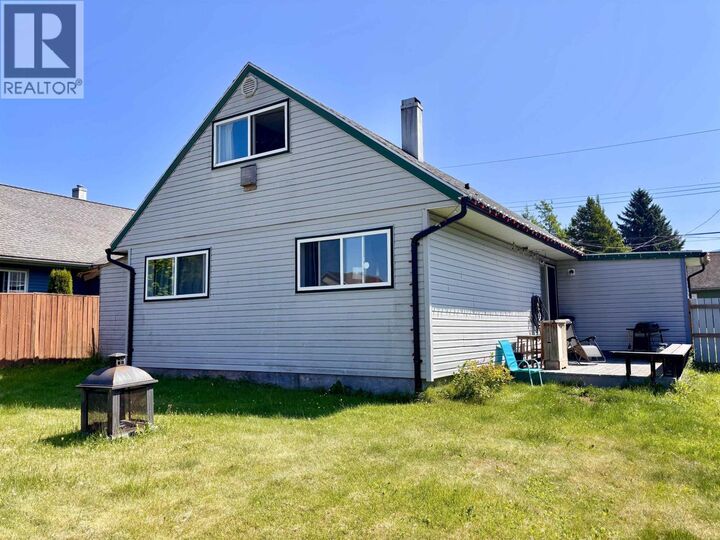 75 Finch Street — photo 1
