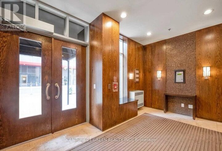 Property Photo: 438 Richmond Street West 819 ON M5V 3S6