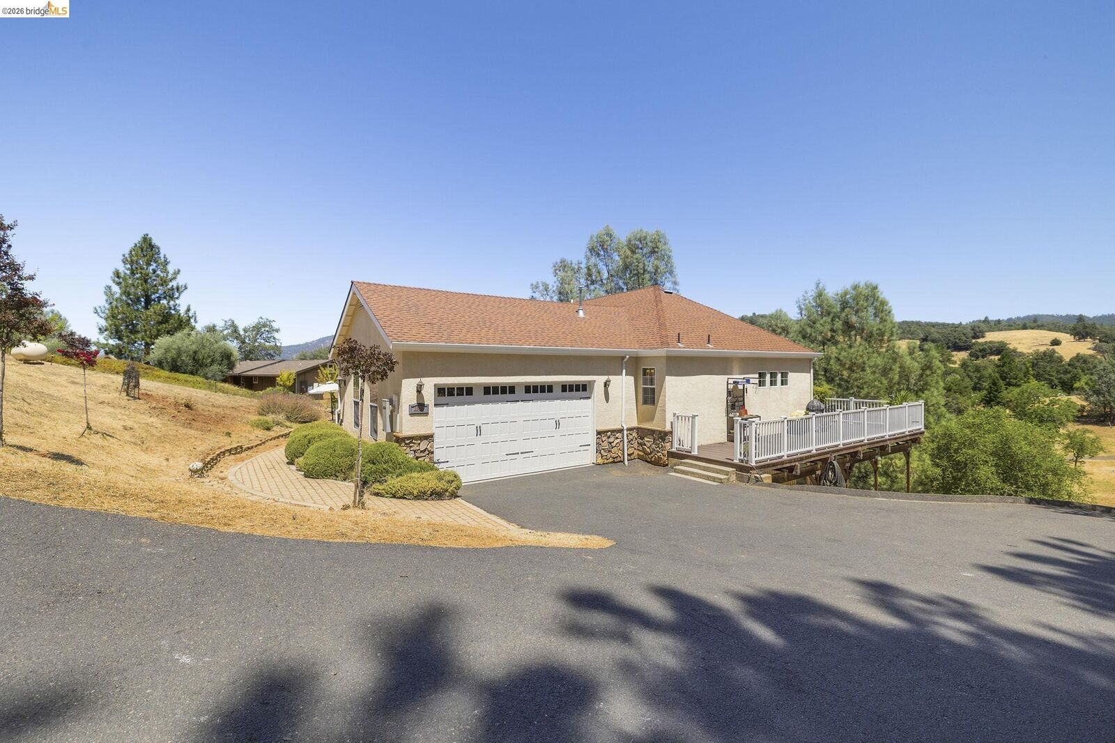 Property Photo: 23465 Porcina Way CA 95310