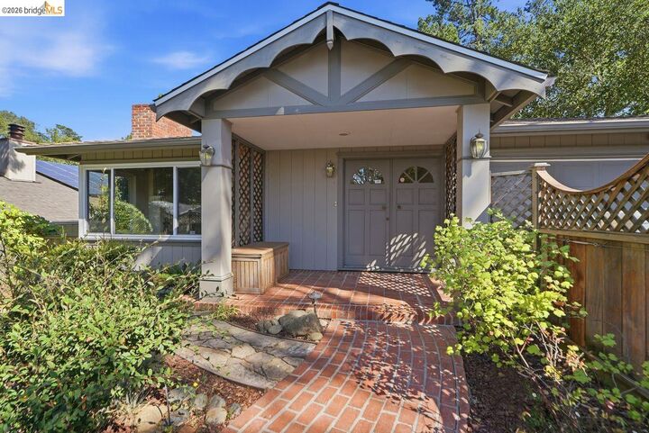 Property Photo: 6480 Ascot Dr CA 94611