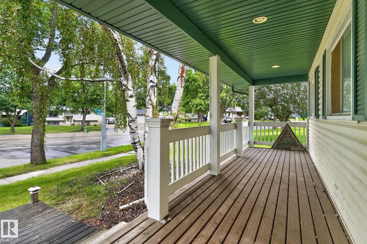 Property Photo: 9019 96 Avenue AB T8L 1E6