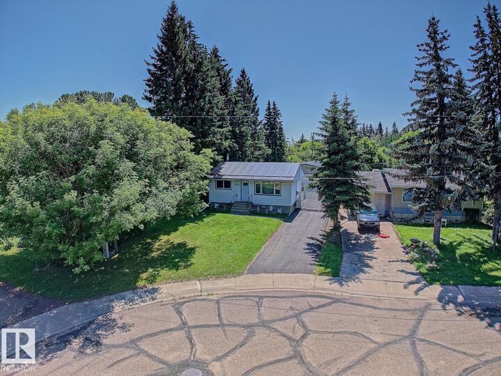Property Photo: 5103 43 Avenue AB T0A 3C0