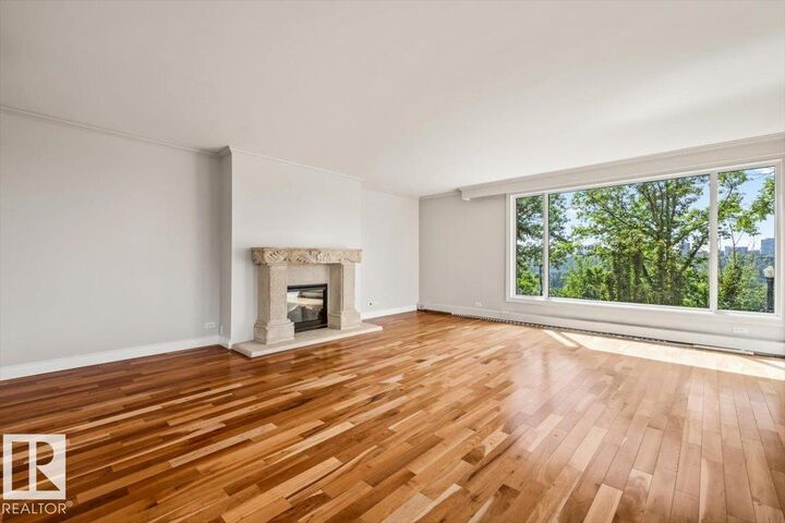 Property Photo:  10010 119 Street NW 202  AB T5K 1Y8 
