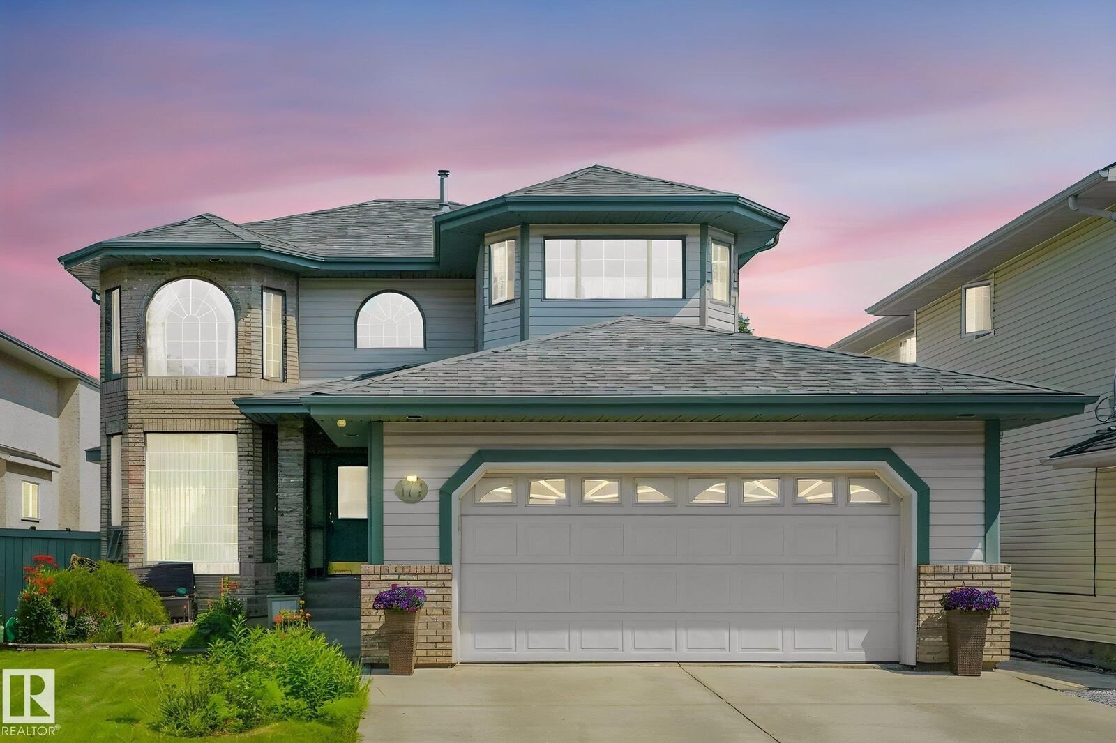 Property Photo:  177 Kulawy Drive NW  AB T6L 6Z1 