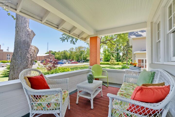 Property Photo: 204 Monroe Street OH 43452