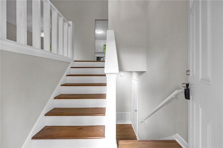 Property Photo: 404 Ridgetop Drive NW GA 30102