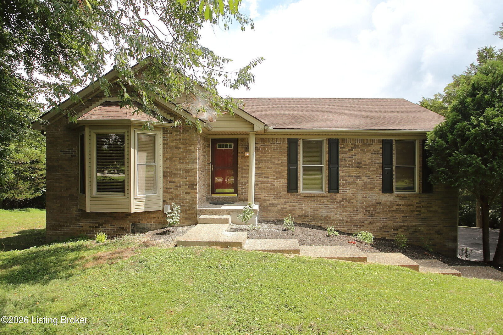Property Photo:  3107 Thoroughbred Ct  KY 40014 