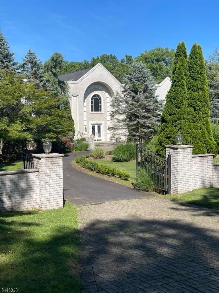 Property Photo: 20 Burning Hollow Rd NJ 07458