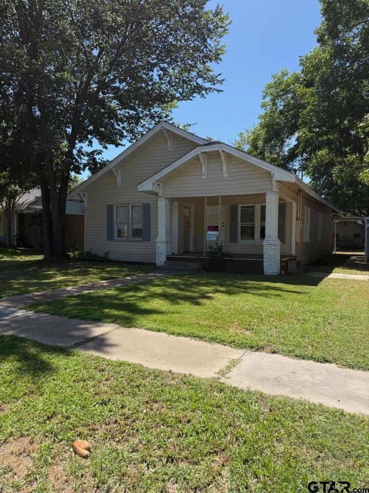 Property Photo:  509 N Pacific St.  TX 75773 