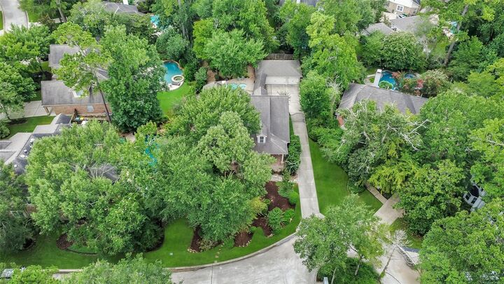Property Photo: 7 Larkspur Trail TX 77382