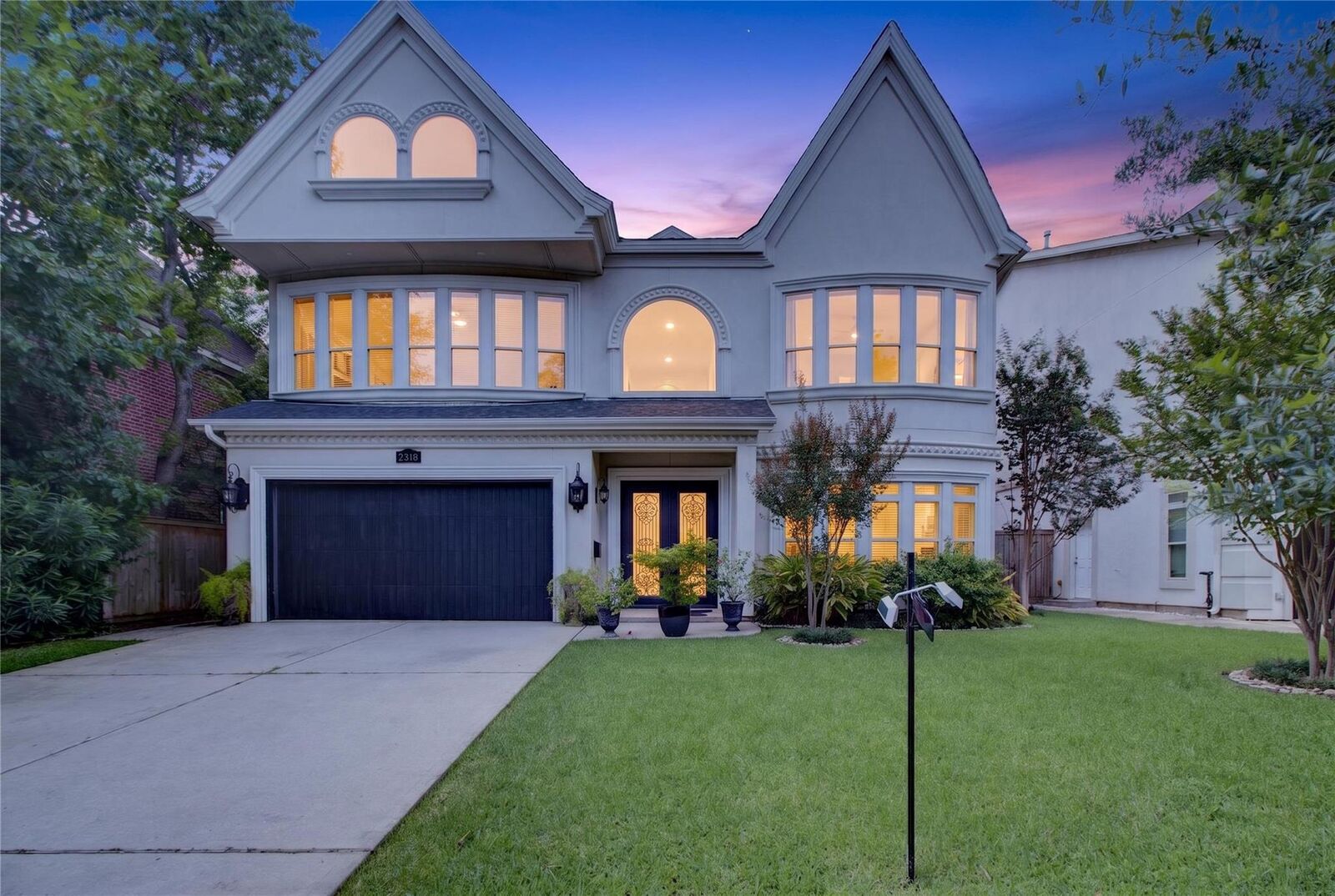 Property Photo: 2318 Bellefontaine Street TX 77030