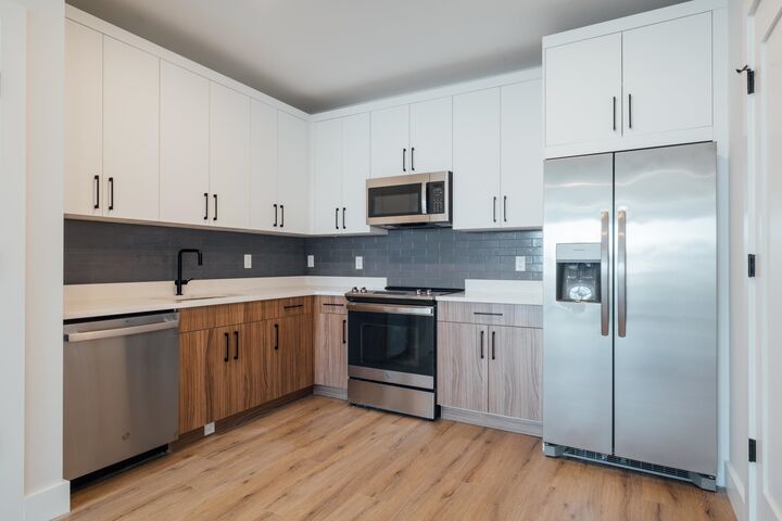 Property Photo: 67 Dr Martin L King Blvd 103 NJ 07104