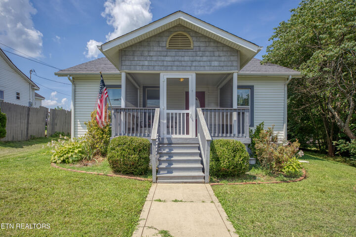 Property Photo: 804 McCaslin Ave TN 37874