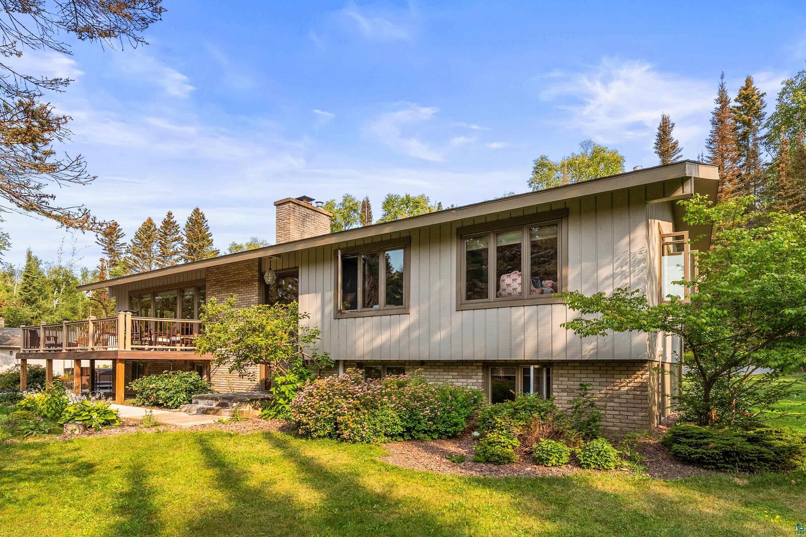 Property Photo: 1521 Highway 61 E MN 55604