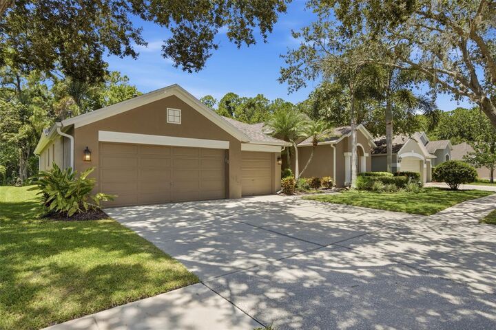Property Photo:  10212 Newington Place  FL 33626 