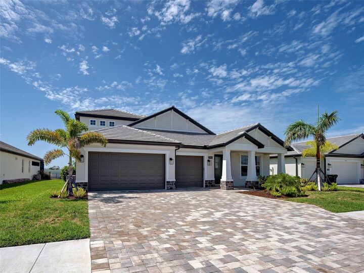 Property Photo:  1684 Lugano Circle  FL 34275 