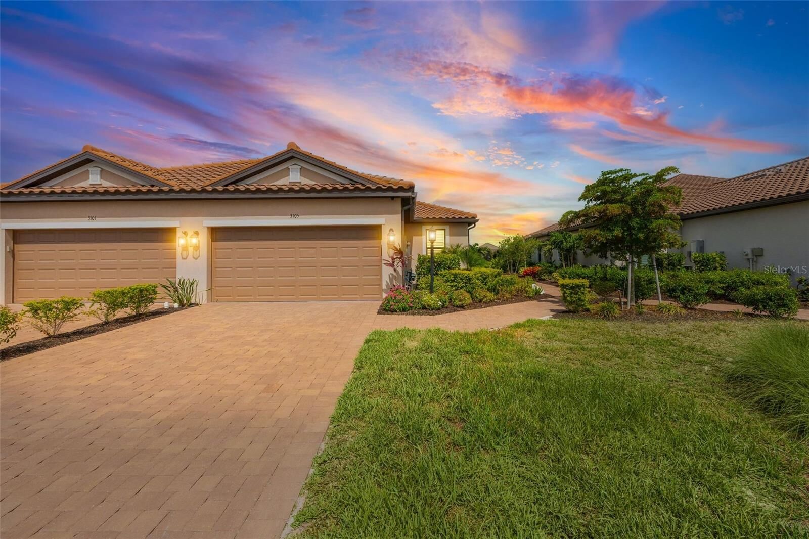 Property Photo: 3105 Formia Court FL 34211