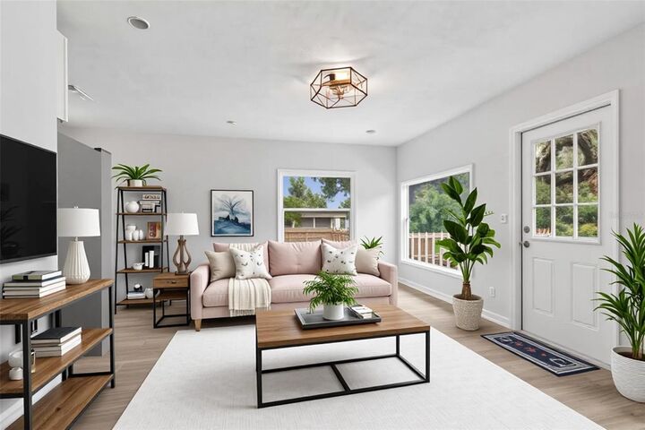 Property Photo: 1362 Milton Street FL 33756