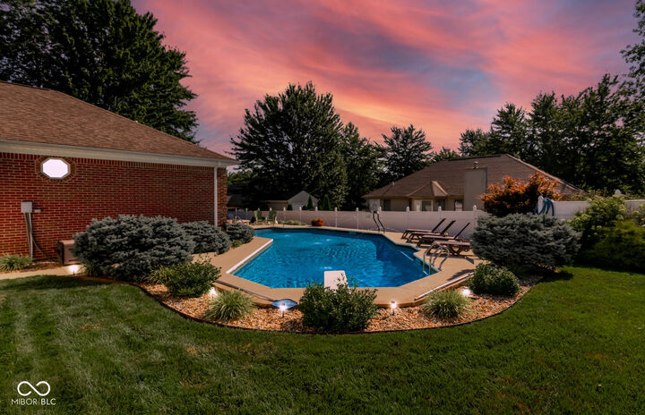 Property Photo:  269 Matthew Drive  IN 47274 