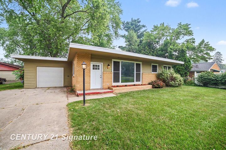 Property Photo: 4640 Wall Street MI 48638