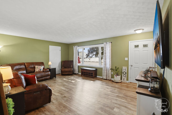 Property Photo: 605 N Elm Street IL 60941