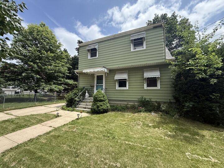 Property Photo: 732 Bangs Street IL 60505