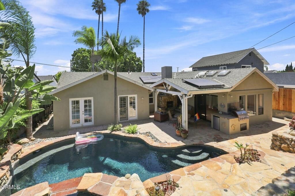 Property Photo:  5803 Bays Street  CA 93003 