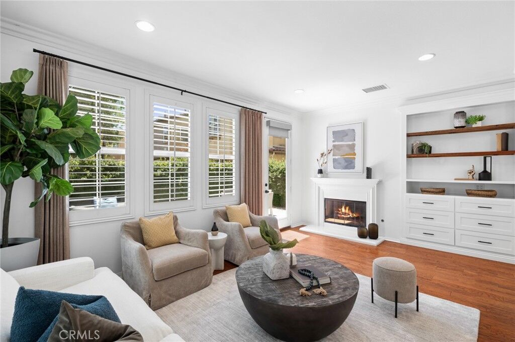 Property Photo: 10 Newton Court CA 92677