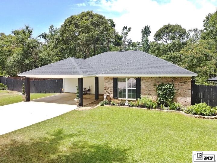 Property Photo:  611 Slocum Road  LA 71225 