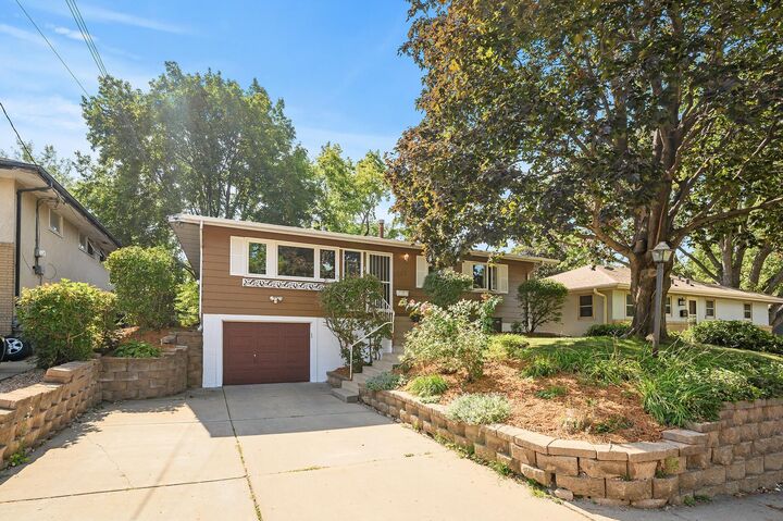 Property Photo:  1320 44th Avenue NE  MN 55421 