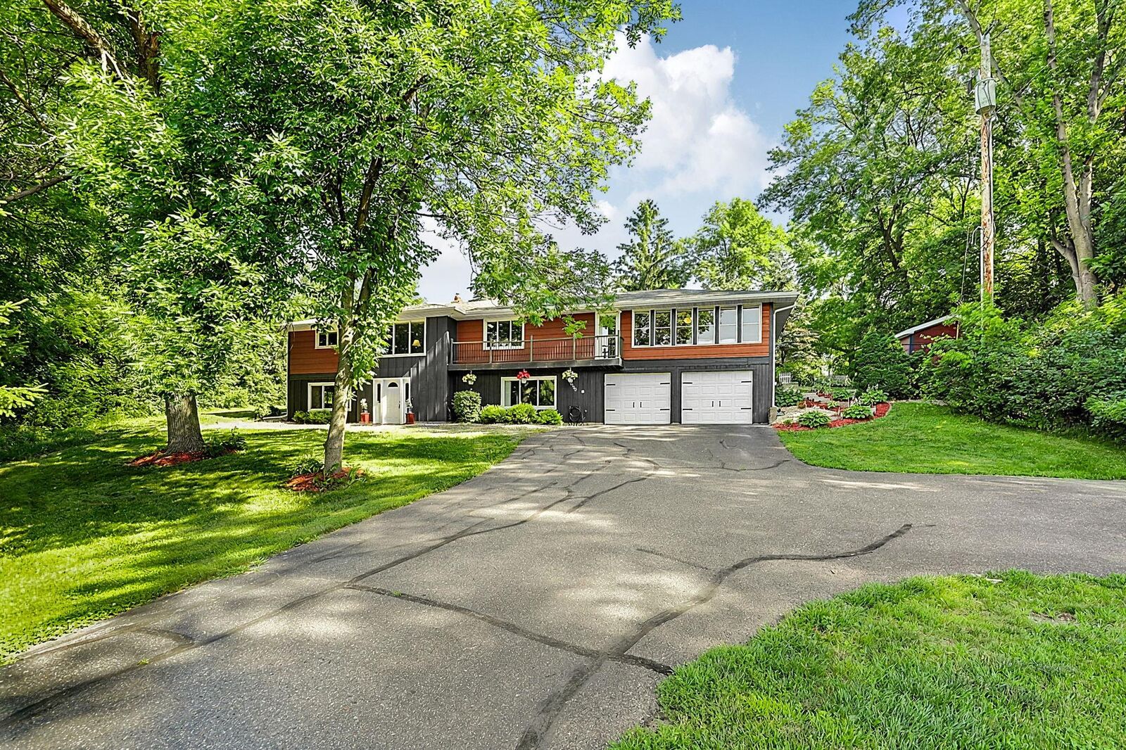 Property Photo:  10150 Beebe Lake Road NE  MN 55376 